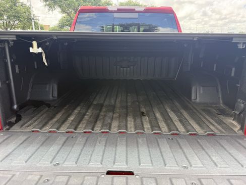 Used 2024 Chevrolet Silverado 1500 LT Trail Boss w/ LT Trail Boss Premium Package AWD/4WD image 31