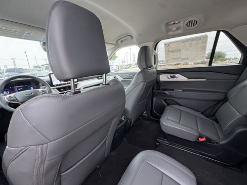 New 2026 Ford Explorer Active w/ Active Comfort Package RWD image 50