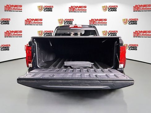 Used 2023 Chevrolet Colorado Trail Boss w/ Technology Package image 16