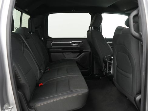 Used 2019 RAM 1500 Big Horn AWD/4WD image 12
