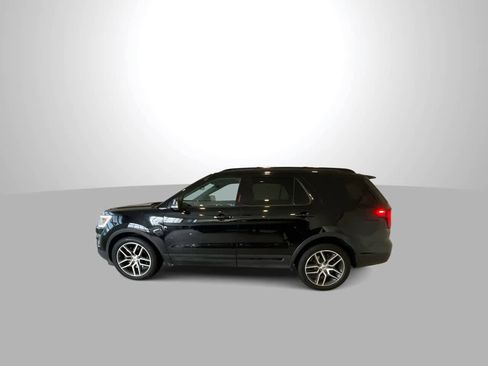 Used 2016 Ford Explorer Sport w/ Equipment Group 401A image 5