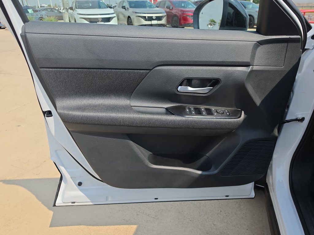 New 2027 Nissan Kicks SV FWD image 21