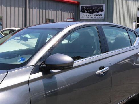 Used 2022 Nissan Altima 2.5 SL AWD/4WD image 4