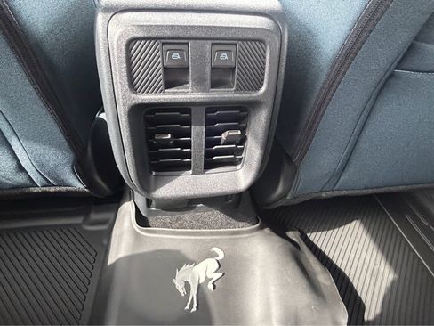 New 2026 Ford Bronco Heritage Edition image 9