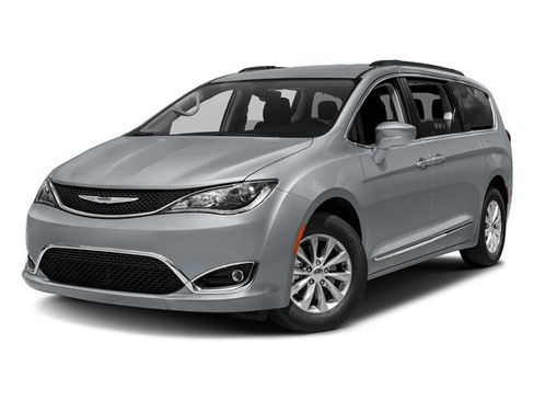 Used 2017 Chrysler Pacifica Touring-L Plus image 1
