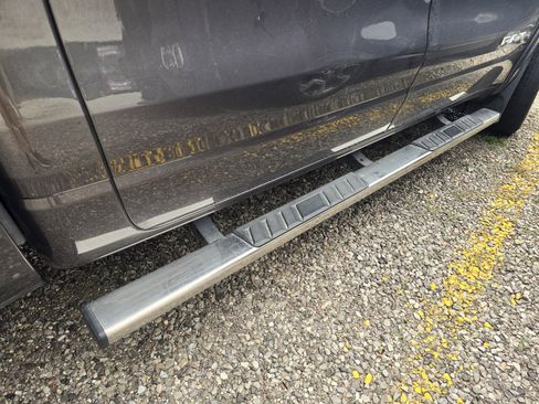 Used 2022 RAM 1500 Laramie AWD/4WD image 6