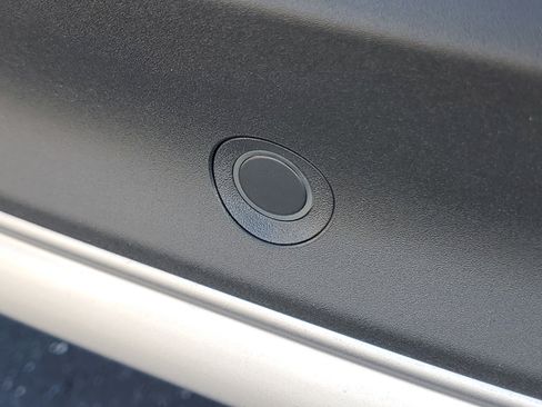 New 2025 Lincoln Corsair Reserve w/ Equipment Group 202A image 6