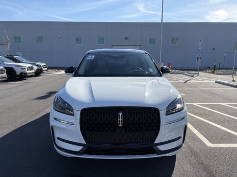 Used 2023 Lincoln Corsair AWD w/ Equipment Group 102A image 2