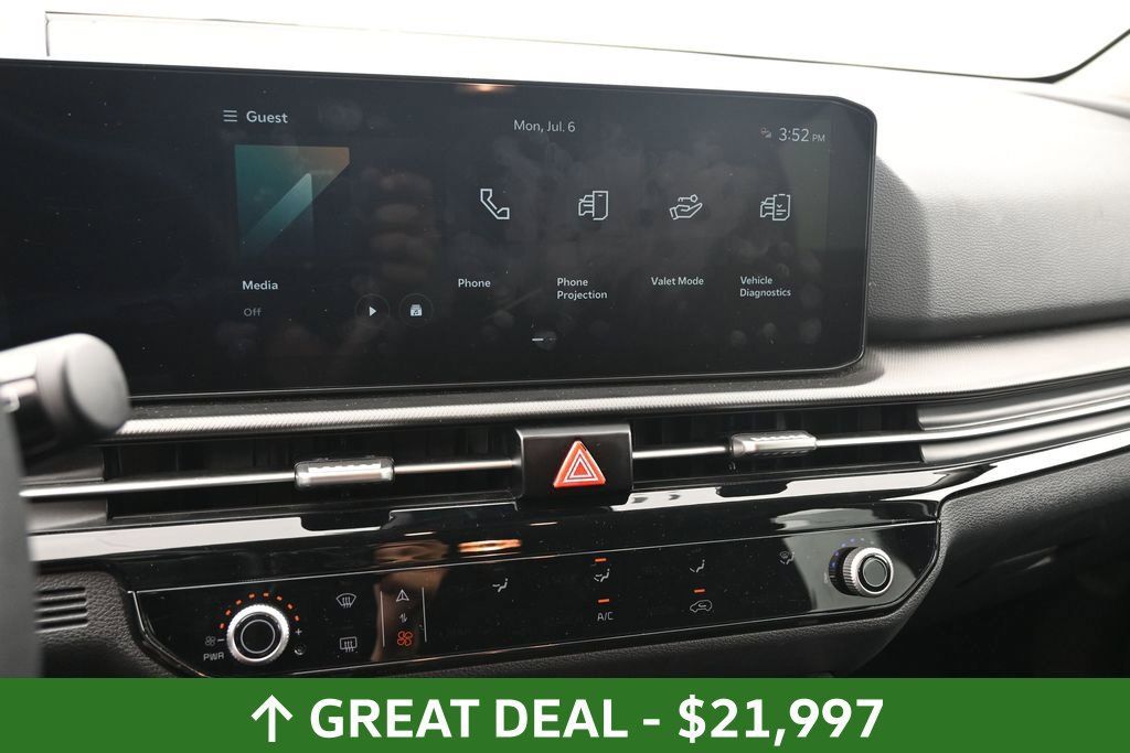 Used 2026 Kia Sportage LX FWD image 32