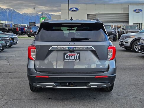 Used 2024 Ford Explorer XLT w/ Equipment Group 202A image 7
