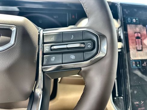 New 2026 GMC Yukon Denali w/ Advanced Technology Package AWD/4WD image 32