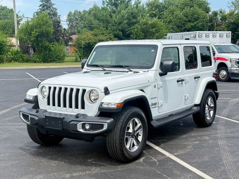 Used 2020 Jeep Wrangler Unlimited Sahara AWD/4WD image 5