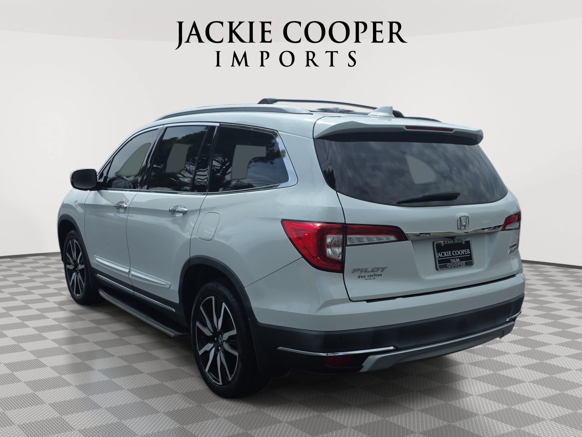 Used 2021 Honda Pilot Touring image 7