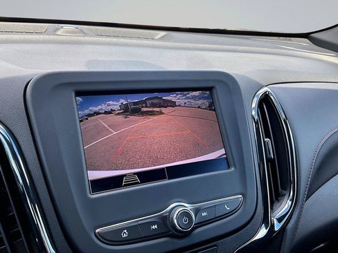 Used 2024 Chevrolet Equinox RS FWD image 22