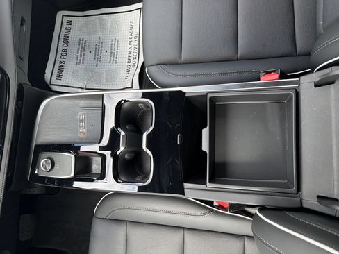 Used 2025 Buick Enclave Preferred FWD image 29