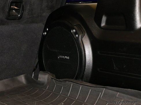 Used 2019 Jeep Wrangler Unlimited Sahara w/ Uconnect 4C Nav & Sound Group AWD/4WD image 28