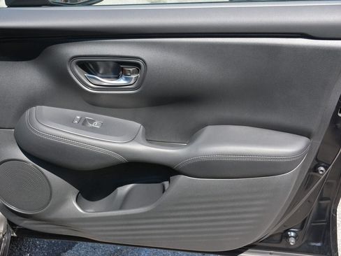 Used 2025 Honda HR-V EX-L image 22