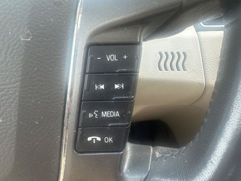 Used 2012 Ford Taurus SEL FWD image 18