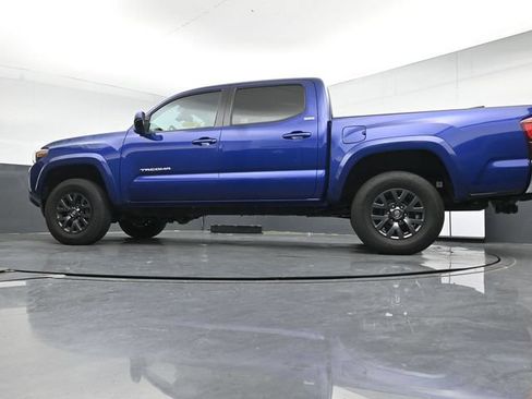 Used 2023 Toyota Tacoma SR5 AWD/4WD image 28
