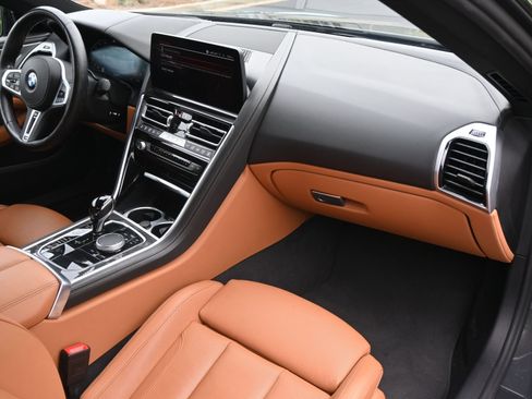 Used 2023 BMW M850i xDrive Coupe image 25