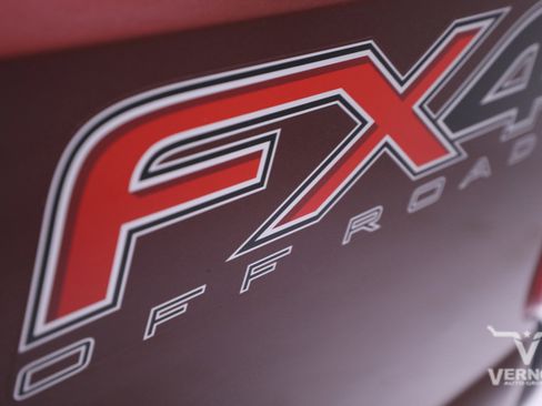 Used 2012 Ford F250 Lariat w/ Lariat Interior Pkg image 36