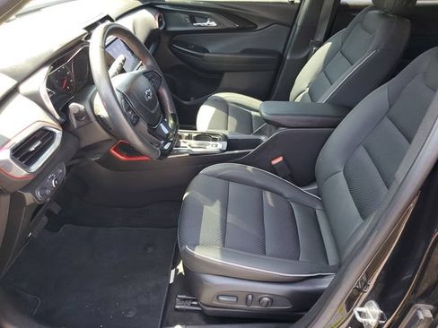 Certified 2023 Chevrolet TrailBlazer RS w/ Convenience Package AWD/4WD image 17