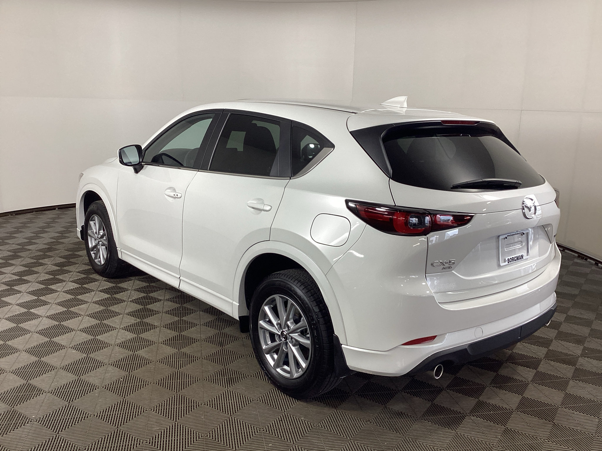 Used 2024 MAZDA CX-5 AWD 2.5 S w/ Preferred Package image 4