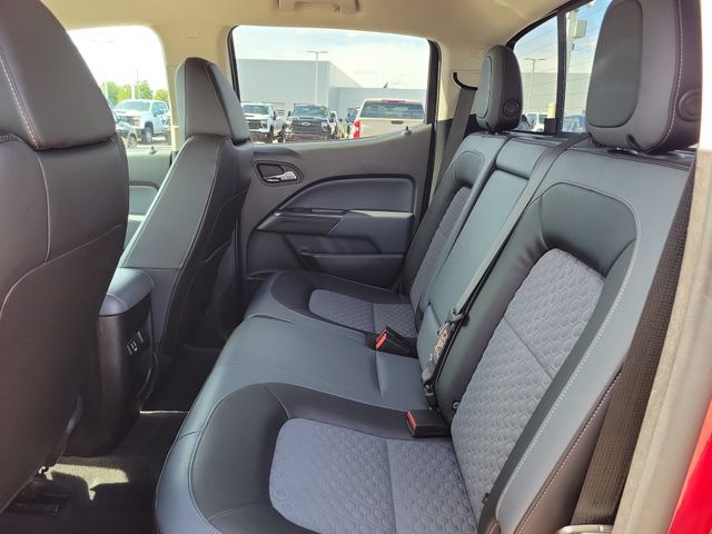 Used 2019 Chevrolet Colorado Z71 AWD/4WD image 23