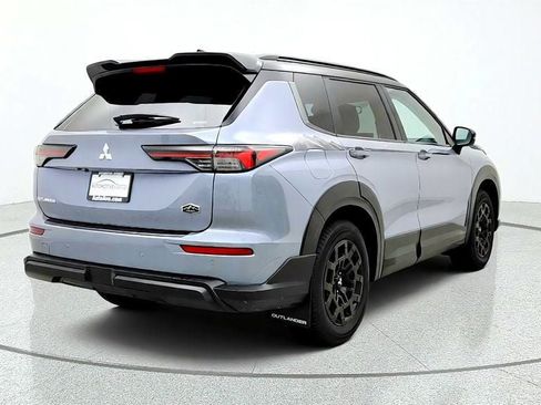 Used 2026 Mitsubishi Outlander LE AWD/4WD image 5