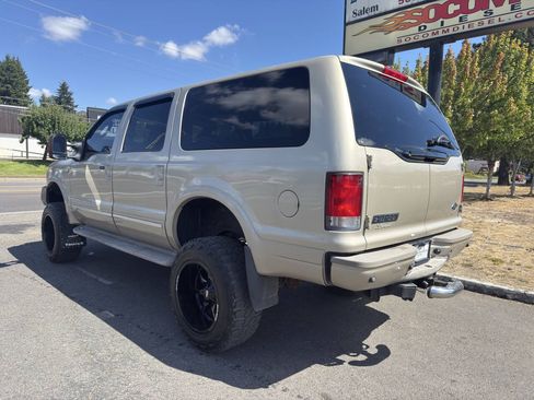 Used 2005 Ford Excursion Limited AWD/4WD image 2