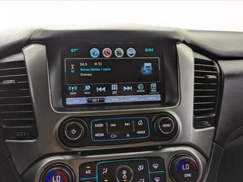 Used 2017 Chevrolet Suburban Premier image 29