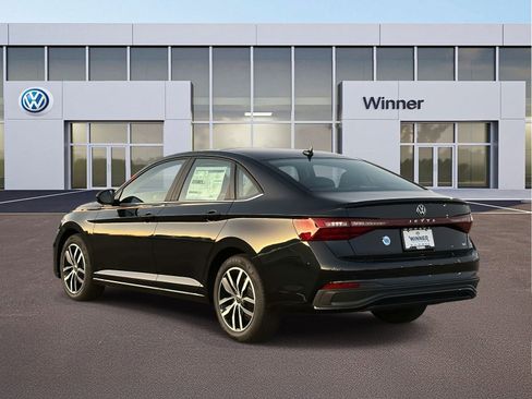 New 2026 Volkswagen Jetta SE image 3