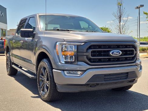 Used 2022 Ford F150 XLT w/ Equipment Group 302A High AWD/4WD image 4