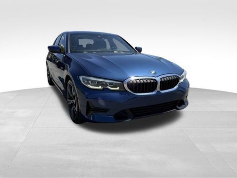 Used 2022 BMW 330i Sedan w/ Driving Assistance Package RWD image 7