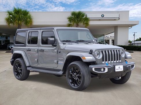 Used 2023 Jeep Wrangler Unlimited Sahara w/ Cold Weather Group image 3