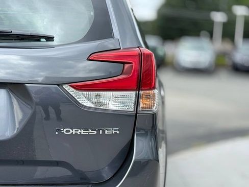 Used 2023 Subaru Forester AWD/4WD image 6