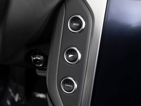 Used 2024 McLaren 750S Spider RWD image 23