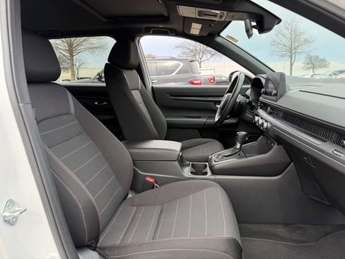 Used 2024 Honda CR-V Sport image 29
