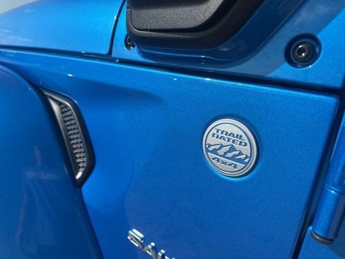 Used 2023 Jeep Wrangler Unlimited Sahara w/ Cold Weather Group image 9