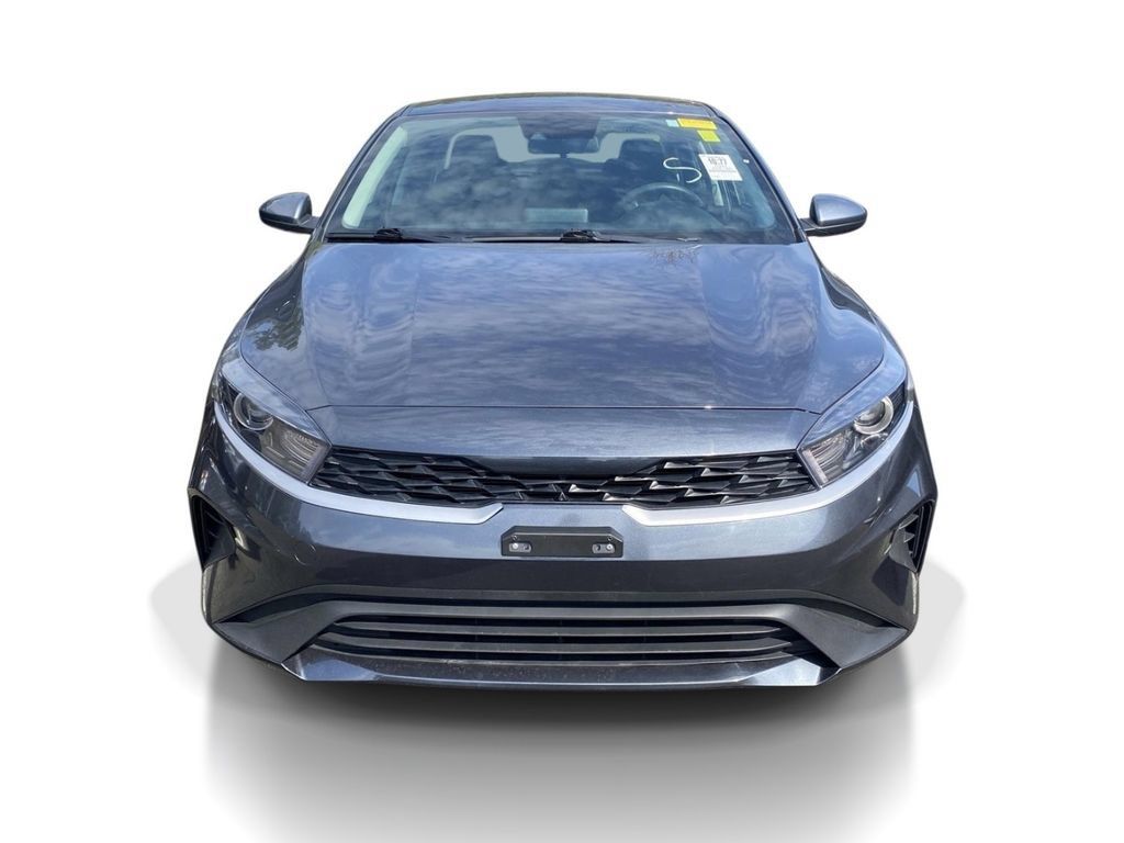 Used 2023 Kia Forte LXS FWD image 7