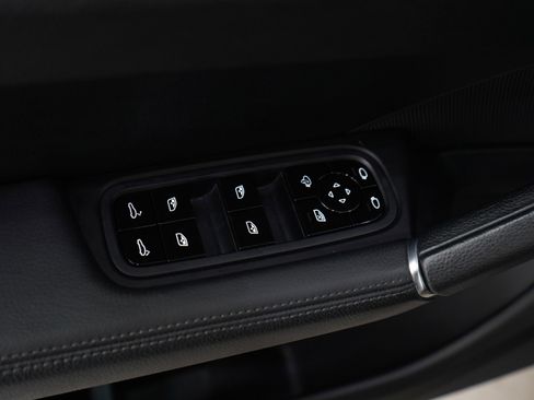 Used 2020 Porsche Cayenne AWD/4WD image 20