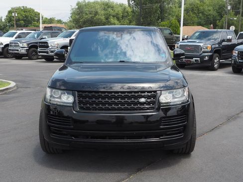 Used 2017 Land Rover Range Rover AWD/4WD image 2