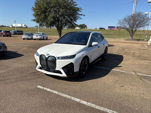 Used 2023 BMW iX xDrive50 w/ Premium Package image 1