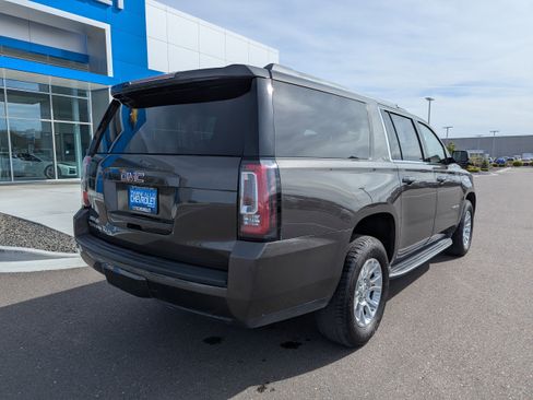 Used 2019 GMC Yukon XL SLT image 38