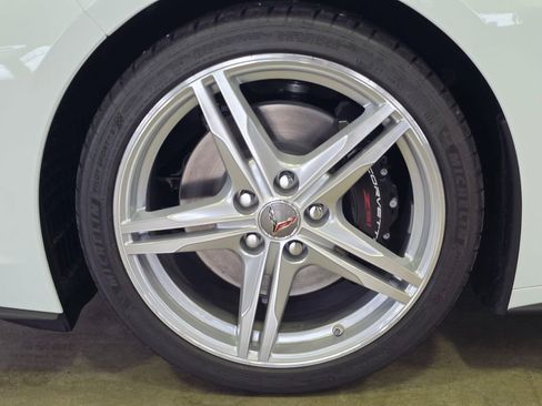 New 2026 Chevrolet Corvette Stingray Premium Cpe w/ Z51 Performance Package RWD image 9