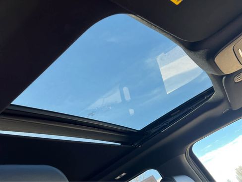 Used 2022 Ford F150 Lariat w/ Equipment Group 502A High image 21