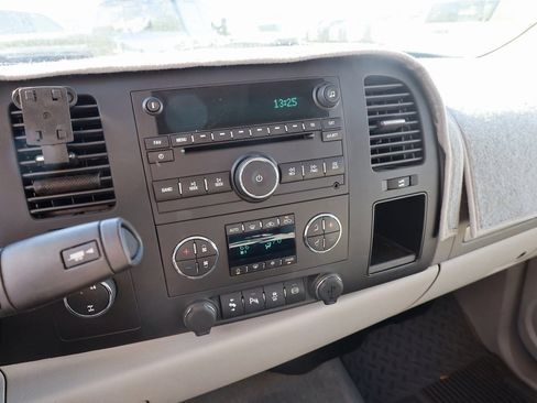 Used 2013 Chevrolet Silverado 3500 LT w/ Interior Plus Package image 15