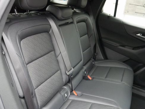 New 2026 Chevrolet Equinox LT image 24