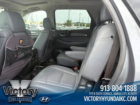 Used 2021 Buick Enclave Premium w/ Sun and Sites Package AWD/4WD image 14