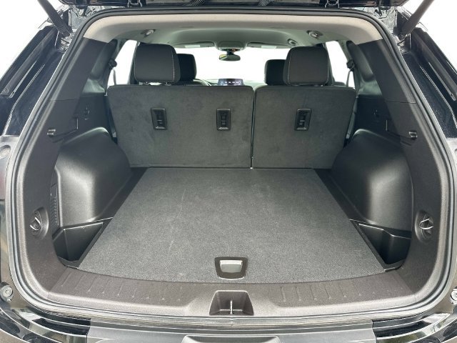 Used 2024 Chevrolet Blazer LT w/ Convenience Package FWD image 11